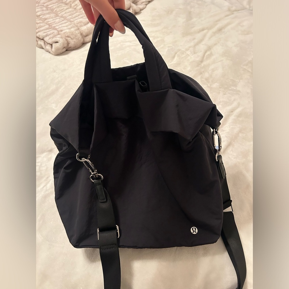 Lululemon Athletica On My Level Bag. Lightly used. Great condition.
